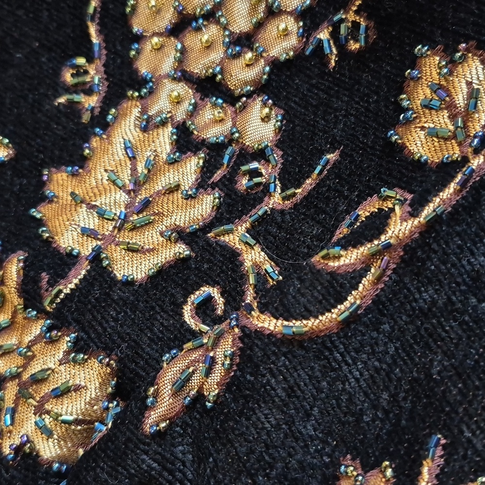 Vintage Black & Gold Grape Leaves Beaded Handbag w/ Wooden Handles - Picture 6 of 14